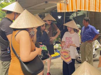 Da Nang: Lekcja gotowania 5 słynnych potraw z wycieczką na targ