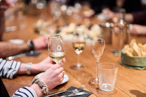 Geneva: Champagne Tasting Experience with Pairings