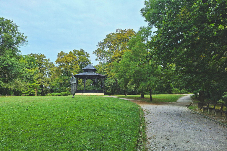 Zagreb: Rundvandring i histriska villor, grönska och vyerZagreb: Villas &amp; Views Rundvandring