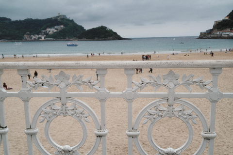 San Sebastián: Historic Center Walking Tour with Local Guide San Sebastián: Guided Historical Walking Tour