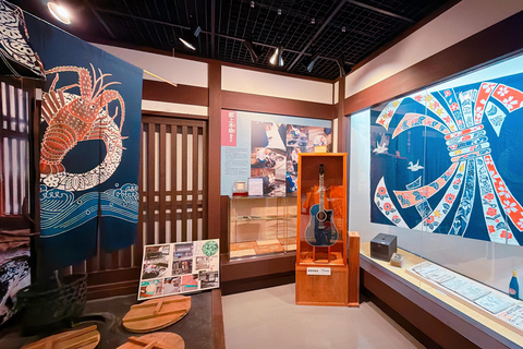 Gujo Hachiman Day Trip: Mountain Castle & Traditional Town The popular Gujyo town tour