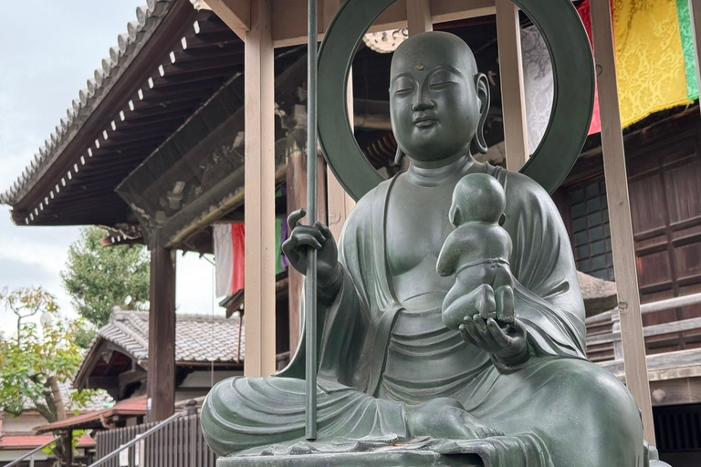 Excursión a Yanaka y Sendagi: Descubre el encanto del casco antiguo de Tokio