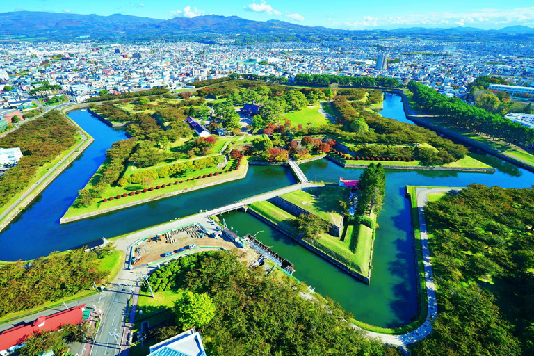 2-Day Sapporo to Hakodate Tour: Toya, Hakodate & Noboribetsu