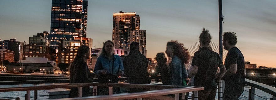 Boston : Croisière touristique City Lights à bord d'un bateau classique