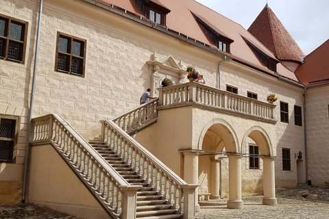 Group tour to Hill of Crosses, Rundale Palace, Bauska Castle