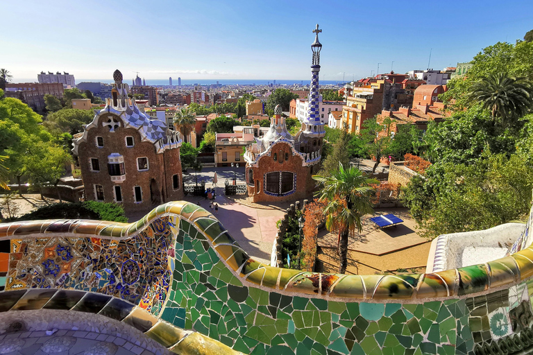 Secret Barcelona : Guided Walking Tour & Photo Spots Secret Barcelona Tour : Stories & Instagram Photo Spots