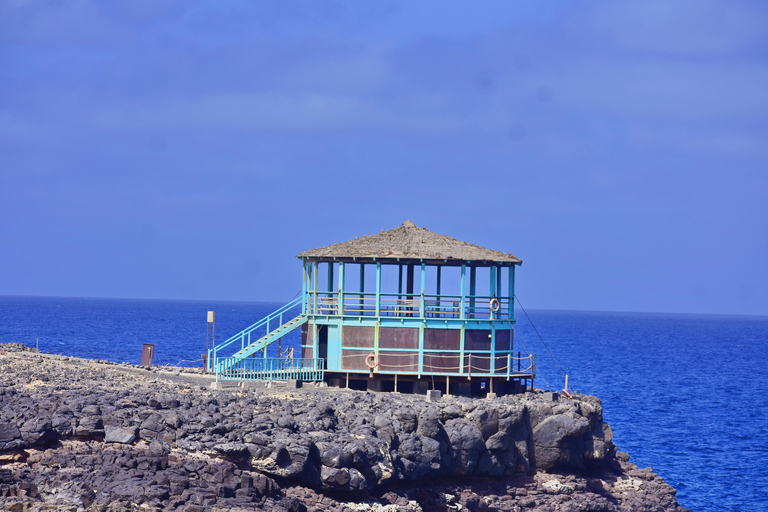 Sal Island: Small-Group Tour with Shark Bay & Blue Eye