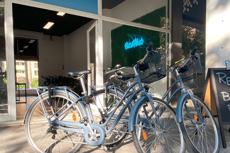 Barcelona: Recorrido en Bicicleta Personalizado por los Puntos de Interés Cultural