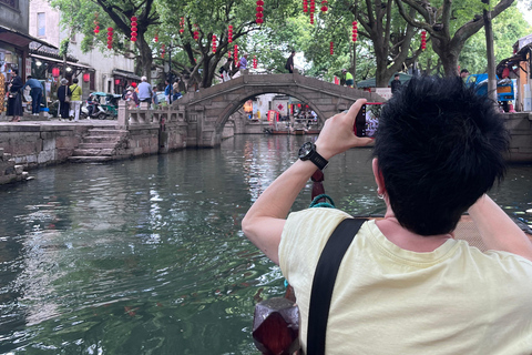 Suzhou e Tongli, città sull&#039;acqua: fuga di un giorno da ShanghaiGita di un giorno a Suzhou e Tongli, la città sull&#039;acqua, da Shanghai