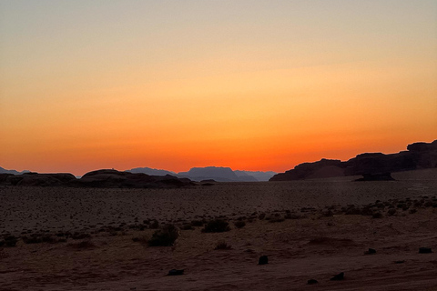 Wadi Rum: Private Luxury Cave Stay, Sunset Tour & Dinner