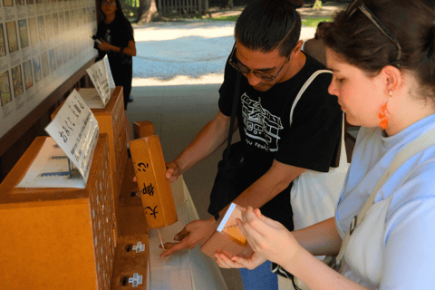 Tokio: wandeltour langs de hoogtepunten van Harajuku en Meiji JinguTijdreizen in Tokio: popcultuur in Harajuku en het Meiji Jingu-heiligdom