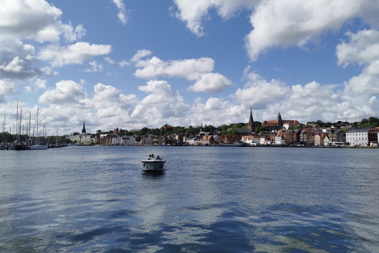 Flensburg: E-Boat rent Flensburg: E-Boat Rent