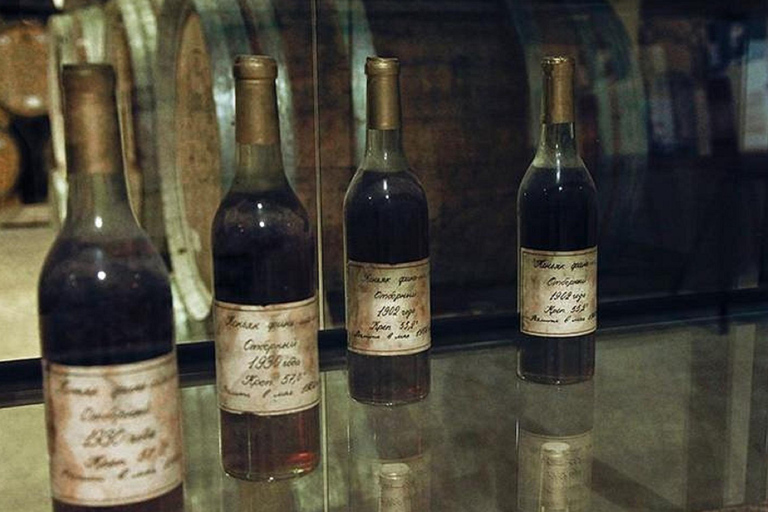 Dégustation de brandy dans la célèbre usine Ararat d'Erevan