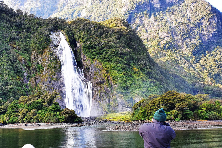 Tour privato di 4 giorni dell&#039;Isola del Sud in NZ con volo da AucklandCon biglietti d&#039;ingresso per le attività e senza alloggio