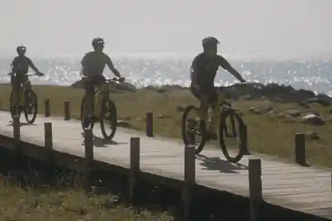 Viana do Castelo: e-mountain bike rental for adventures in nature and culture