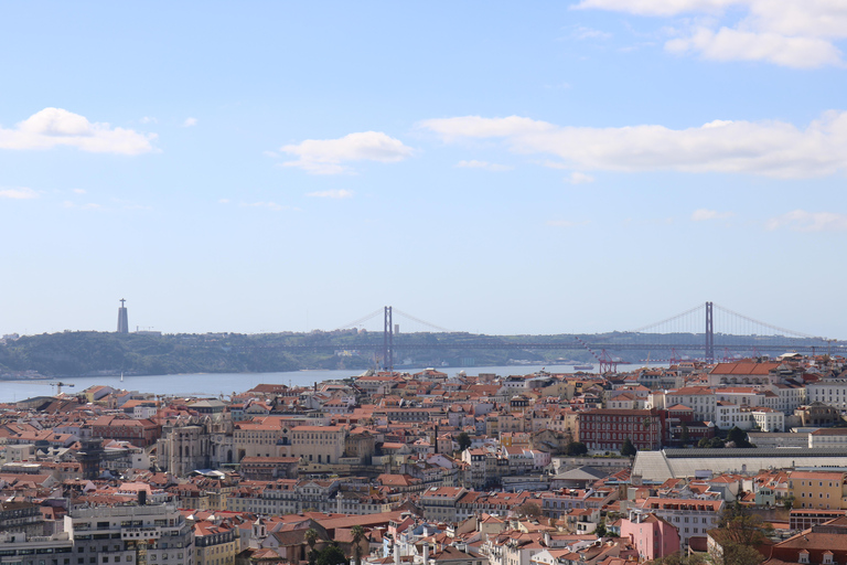 Lisbon: Private Old Town Tuk Tuk Tour | OLD is GOLD 2h Exclusive Private Tour (Multilingual)