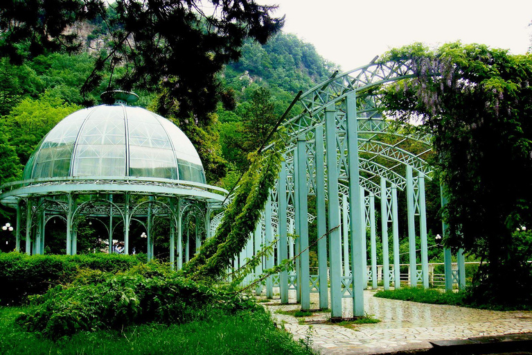 Tesouros da Geórgia: Borjomi, Rabat&#039;s e VardziaOpção de inverno