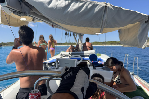 Cala Galdana - Full-day sailing trip (8 hours) Full-day sailing trip through the coves of southern Menorca (max. 4 people)