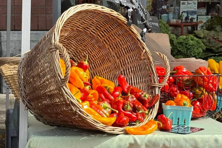 Seattle: Ballard Farmers Market Food & Nordic History Tour