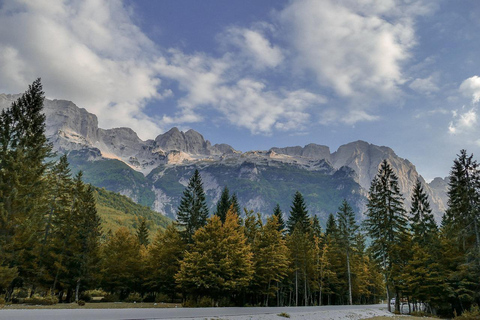 Von Tirana/Durres - Albanische Alpen und Theth: Ganztagestour