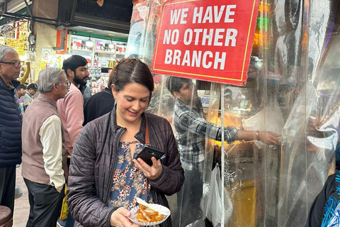 Wedding Wear & Bollywood Glam Shopping Tour (Women-Led Tour) Wedding Wear & Bollywood Glam Shopping Tour (Half-Day Tour)