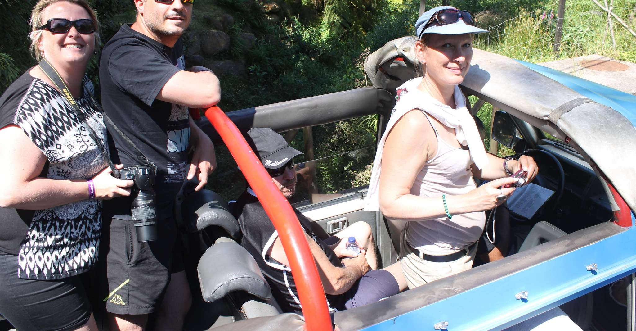 Wein, Tapas, Cabo Girão & Open Top 4x4 Jeep Abenteuer - Hizvo