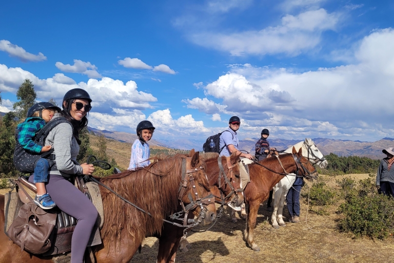 Randonnée à cheval mystique à la découverte de Cusco d'une manière uniquedépart dans l'après-midi