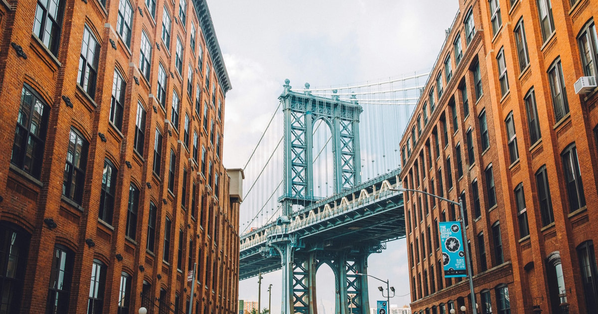 NYC: Brooklyn Bridge, DUMBO en rondleiding langs het water | GetYourGuide
