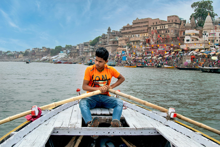 Varanasi : Tour en bateau au lever du soleil sur le Gange avec visite de Sarnath