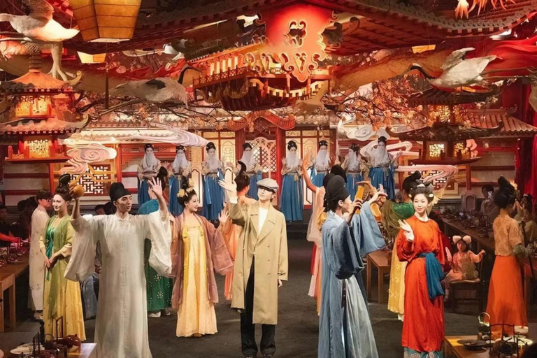 Kuala Lumpur: Xuyan Immersive Dining & Makeup experience Regular Dinner Banquet Seat+ Makeup & Styling