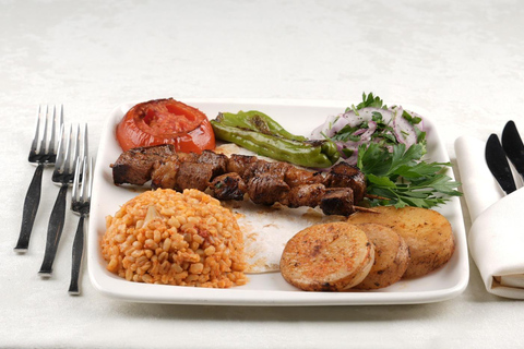 Istanbul: Luxury Dinner Cruise Pickup Include Menu + Soft drinks + Meeting point