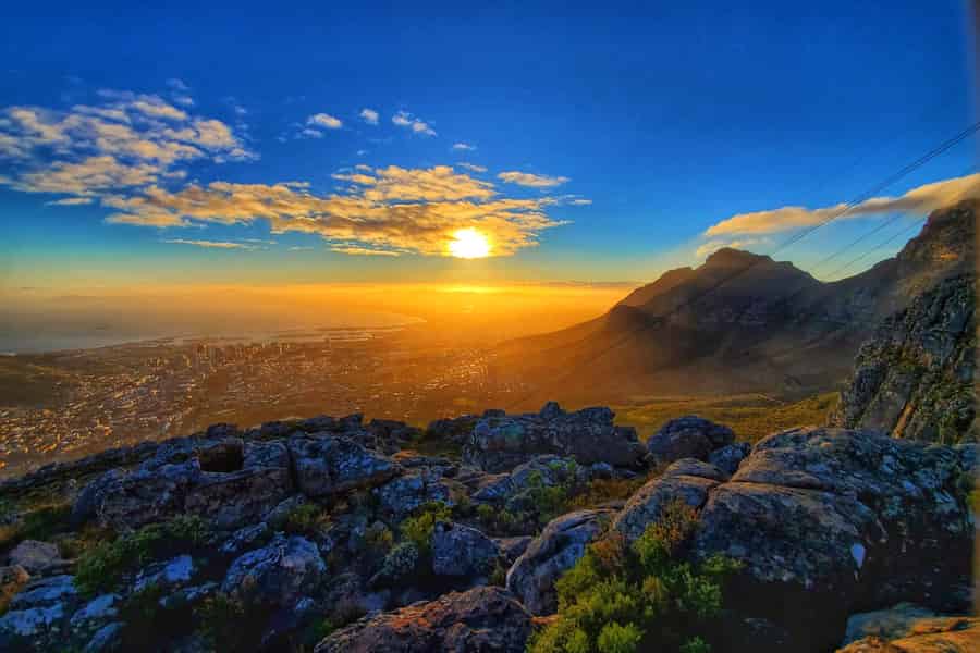 Kapstadt: Geführte Wanderung zum Sonnenaufgang und Sonnenuntergang auf dem Lion's Head. Foto: GetYourGuide