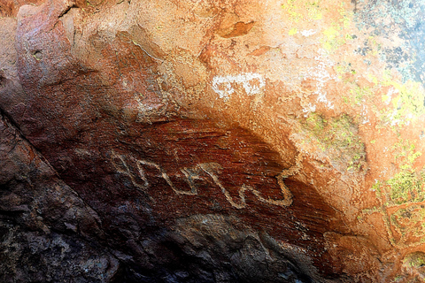 Sucre: Obispo Hill, Quila Quila, Petroglyphs & Hot Springs