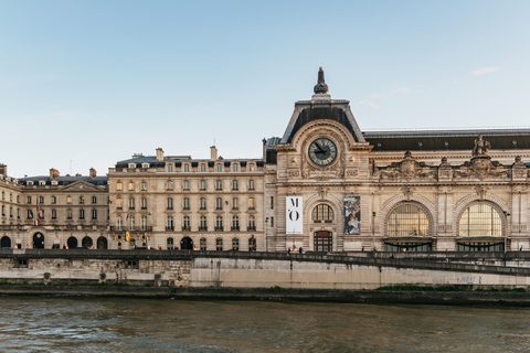 Paris : Dîner-croisière gastronomique sur la Seine avec musique liveDîner-croisière et concert