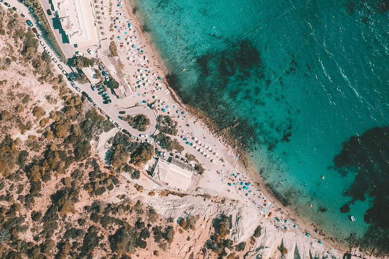 Ibiza: Tour in barca a vela di un&#039;intera giornata a Formentera con pagaiaIbiza: Tour di un&#039;intera giornata in barca a vela a Formentera con pagaia