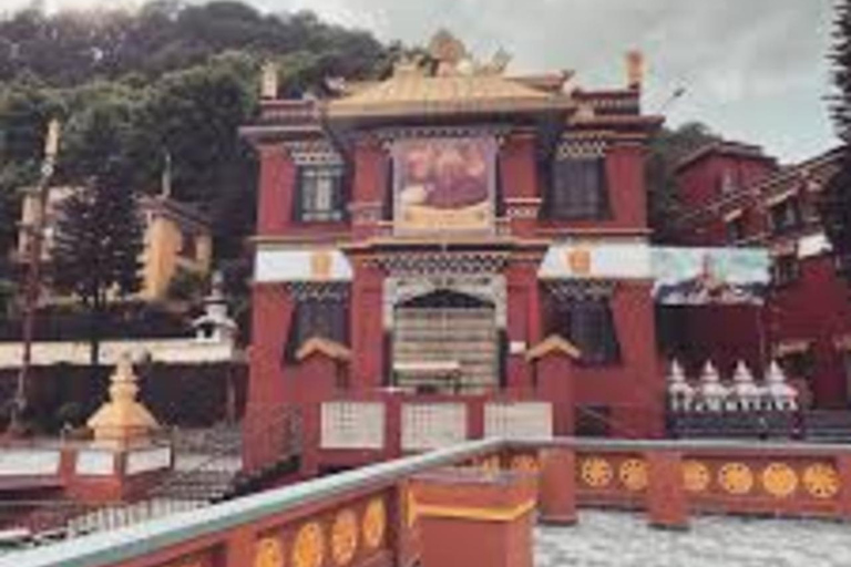Kathmandu: Guided Hike with Students, Monastery & Viewpoint