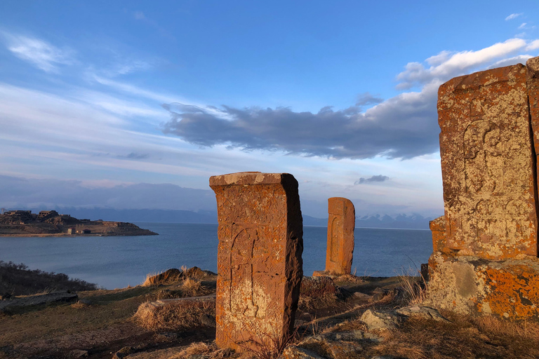 Yerevan: Silk Road Jeep Tour with Lake Sevan & Noravank