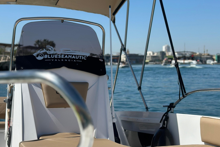 BOAT WITH LICENSE IN VALENCIA California