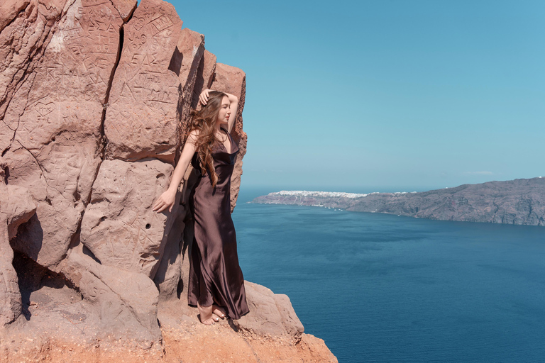 Santorini: Flying Dress Photo Shoot with Elena Art