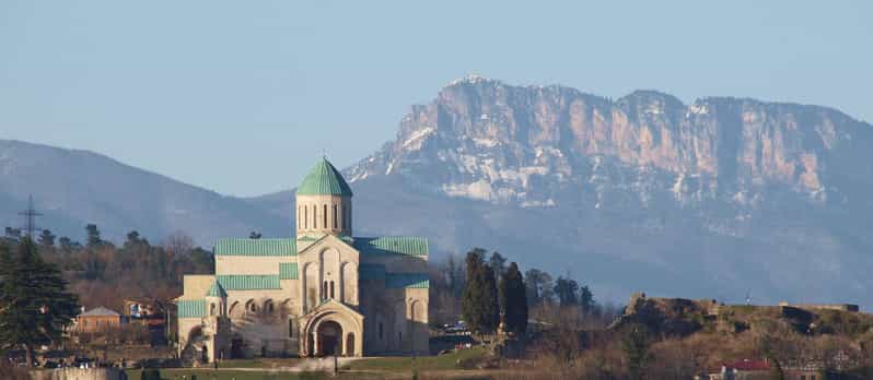 Kutaisi: Ancient Monasteries & Sataplia Nature Reserve Tour