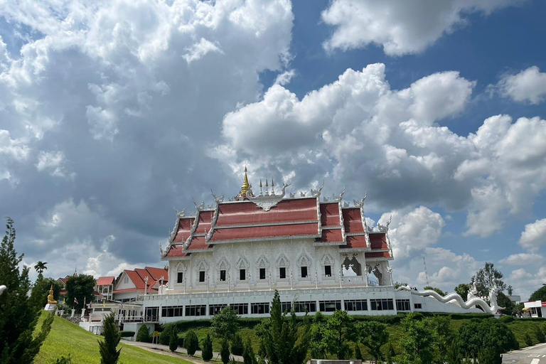 Chiang Mai: Chiang Rai Red, White, and Blue Temples day tour Temples + Long Neck Village – Meet at Central Festival