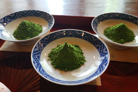 Tokyo: Matcha and Kimono Experience