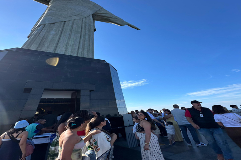 Sunrise Rio Tour: Christ the Redeemer + Mirante Dona Marta + Selarón