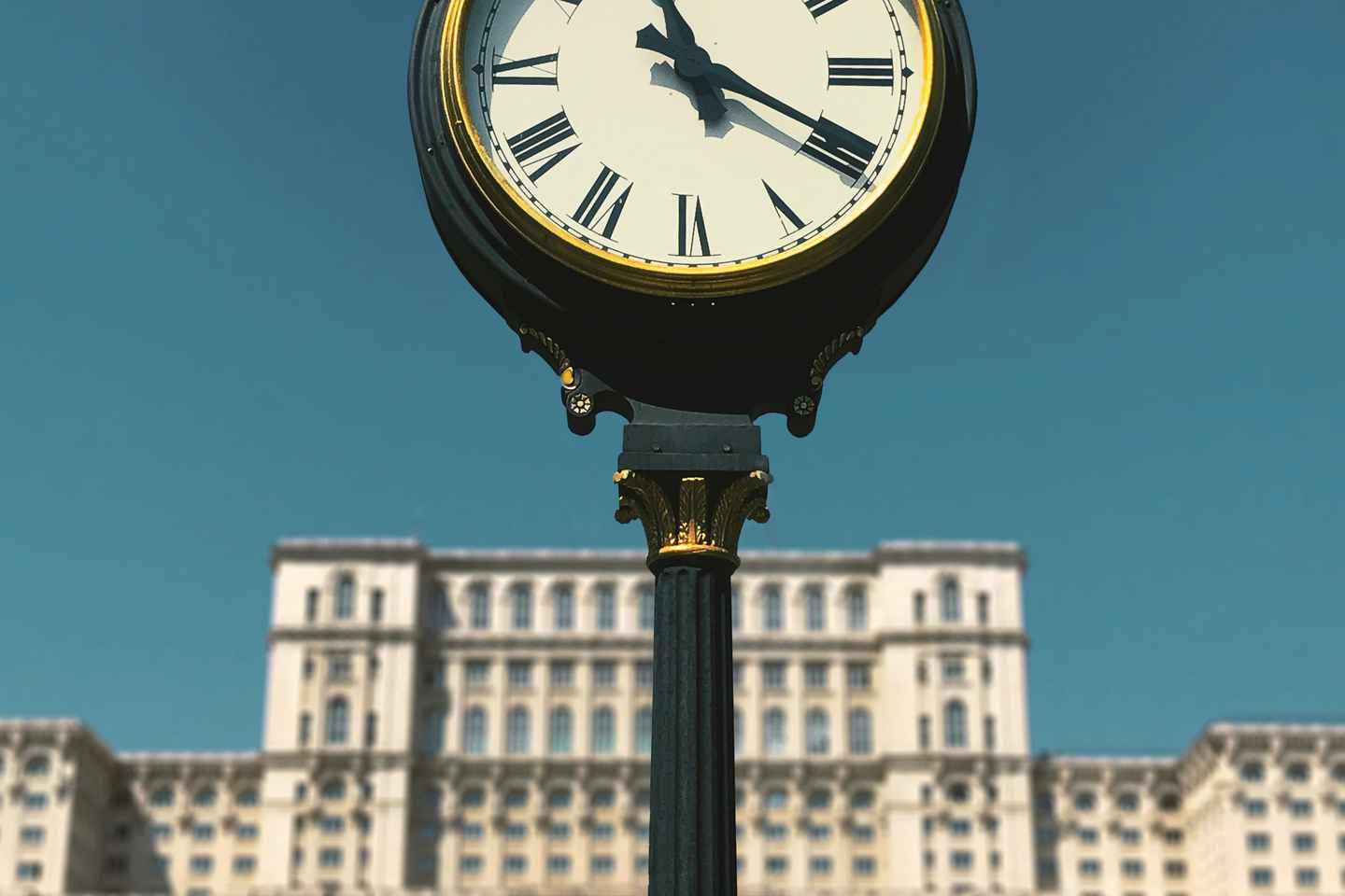 Bucharest: Parliament, Unirii Main Square & Mogosoaia Palace