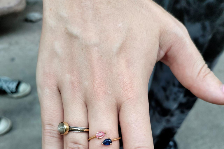 Old Delhi Jewelry & Embellishment Walk (Half-Day, Women-Led)