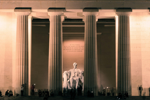 Washington DC: Night Tour of the City's Iconic Landmarks