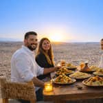 Marrakech: magica cena al tramonto sotto le stelle nel deserto di Agafay