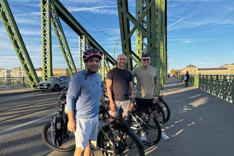 Budapest: Complete E-Bike Tour of Buda & Pest Highlights