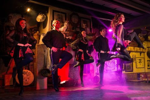Dublin: Irish Dinner & Dance Show at Johnnie Fox’s