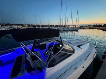 Fra Monopoli: Båttur til grottene i Polignano ved havet